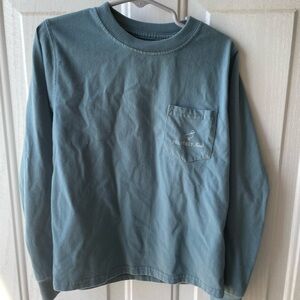 Properly tied Buck tshirt